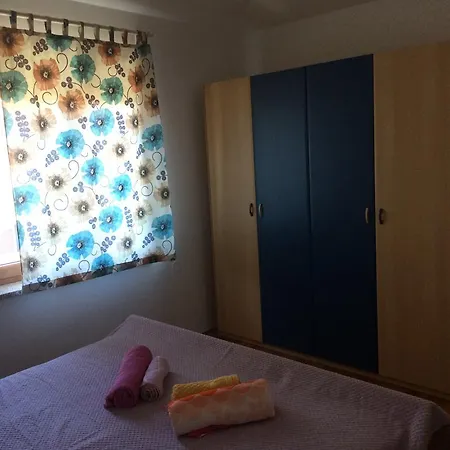 Apartman Mira *